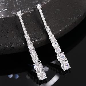 Orecchini Pendenti E3842 in Oro Bianco con Cristalli e Strass, Gioielli di Lusso da Donna per Feste - Product Image 5