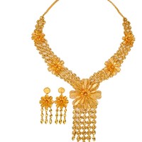 Ensemble de bijoux en or plaqué cuivre du Moyen-Orient de Dubaï, collier et boucles d'oreilles à fleurs creuses pour femmes