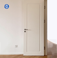 Prix d'usine Pulvérisateur vertical solide de taille personnalisée Porte de garage pivotante en bois finie pour villa, maison, matériau de construction