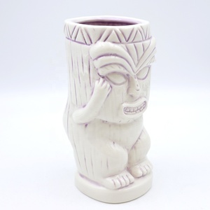 Copos de coquetel tropicais para bar havaiano personalizados de alta qualidade, caneca tiki engraçada de cerâmica branca e roxa para coçar a testa e o rabo grande - Product Image 3