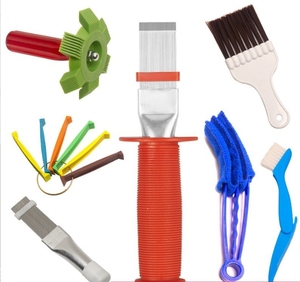 Juego de 4 cepillos limpiadores de persianas y ventiladores de techo con paño suave para eliminación de polvo y peine para aletas de aire acondicionado, set de regalo - Product Image 4