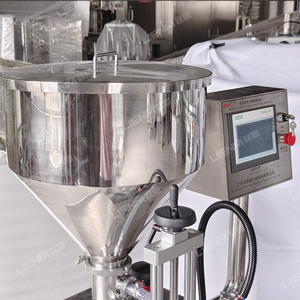 Machine <span class=keywords><strong>de</strong></span> remplissage liquide automatique à tête unique pour l'usine, machine <span class=keywords><strong>de</strong></span> remplissage <span class=keywords><strong>de</strong></span> vaporisateur corporel, machine <span class=keywords><strong>de</strong></span> remplissage et <span class=keywords><strong>de</strong></span> bouchage d'<span class=keywords><strong>huile</strong></span>, ligne <span class=keywords><strong>de</strong></span> production - Product Image 6