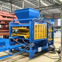 Machine de fabrication de produits en béton entièrement automatique QT8-15 pour la production de blocs