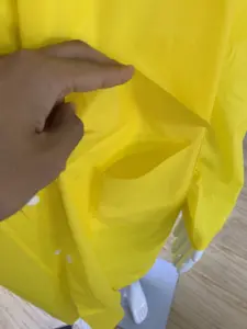 Capa de chuva em PVC de cores diferentes disponível com bolsos com ventilação nas costas capa de chuva leve reutilizável Modelo Turco Turquia