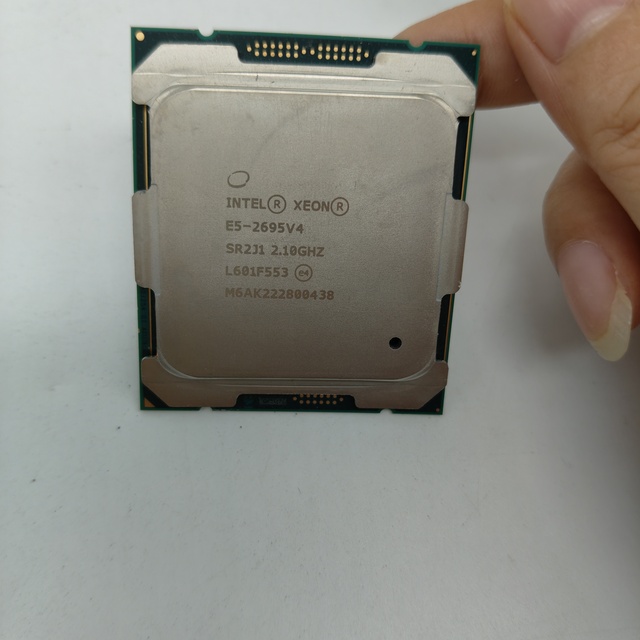 Intel Xeon E5-2695 V4 18-Core 2.1GHz-3.3GHz Server CPU for Data Center/Workstation with LGA 2011-3 Port
