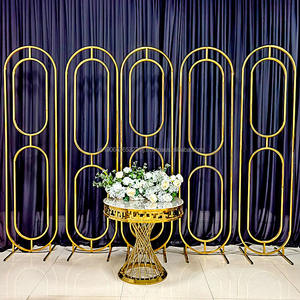 เฟอร์รุน รับตกแต่งงานแต่งงานแบบเรียบง่าย โครงโลหะสแตนเลสสีทองโค้ง สำหรับฉากหลัง ขายส่ง รุ่น BJ - Product Image 1