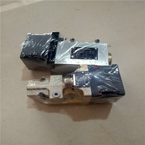 ตัวขยายสัญญาณวาล์ว SCHNEDER รุ่น HVM 061-003-1200-0B ชิ้นส่วนควบคุมไฮดรอลิกแบบเกลียว - Product Image 1