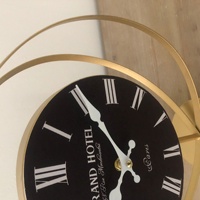 Bon marché D'or De Luxe de Haute Qualité À Quartz Horloge de Table Moderne Conception Drôle Salon Chambre Décoration Alarme Horloge de Bureau