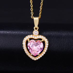 Collar <span class=keywords><strong>de</strong></span> Cristal Rosa con Corazón <span class=keywords><strong>de</strong></span> Diseño Inspirado en una Marca Famosa <span class=keywords><strong>de</strong></span> Lujo y Alta Calidad para Mujer - Product Image 1