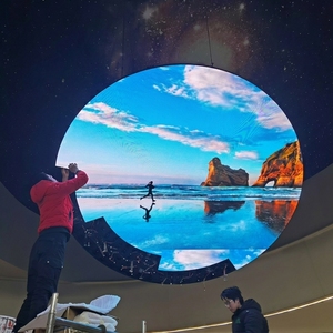 Écran LED circulaire personnalisé P2.5, mur vidéo couleur, panneau LED rond double face, écran numérique publicitaire pour la vente au détail - Product Image 1
