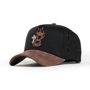 Gorras Personalizadas Barbas 5-Panel de Gamuza Dobby con Bordado de Llama y Cruz de Pedrería - Product Image 5