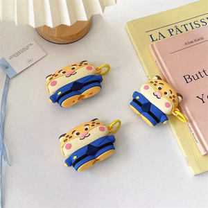 Venta al por mayor Animal Tiger auriculares <span class=keywords><strong>funda</strong></span> de silicona suave con gancho <span class=keywords><strong>Funda</strong></span> para <span class=keywords><strong>Airpods</strong></span> 2 para <span class=keywords><strong>Apple</strong></span> Airpod Pro2 <span class=keywords><strong>3</strong></span> para <span class=keywords><strong>AirPods</strong></span> 4 - Product Image 1