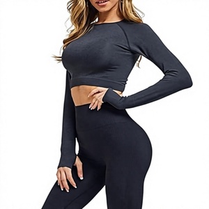 Leggings de sport sans couture à taille haute pour femmes avec ensemble de soutien-gorge de sport élégant à bretelles - Product Image 1