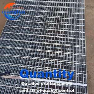 Caillebotis en acier galvanisé à chaud personnalisé <span class=keywords><strong>de</strong></span> taille standard <span class=keywords><strong>pour</strong></span> l'industrie douce Caillebotis <span class=keywords><strong>pour</strong></span> toiture en acier caillebotis <span class=keywords><strong>pour</strong></span> passerelle - Product Image 3