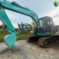 Excavadora Mediana y Pequeña Kobelco SK135SR de 13.5 Toneladas, Brazo Corto para Trabajos Urbanos en Espacios Reducidos, Bajo Número de Horas y Precio Bajo