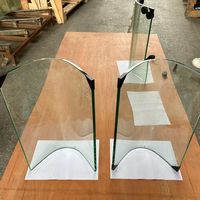 Cloison élégante en verre trempé en forme de U - Cloison sculpturale pour salles de bain modernes et séparateurs d'intérieur sans joint |   Paravent élégant