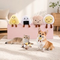 En stock Jouets à mâcher en peluche pour chats et chiens, thèmes petit-déjeuner (Toast, Fromage, Boule de riz, Œuf frit), avec herbe à chat et couineur pour chat et chien, Vente en gros, Personnalisable