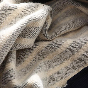 Tissu et textiles imprimés en <span class=keywords><strong>boucle</strong></span> de tissu éponge rayé brossé en molleton français à imprimé animal pour vêtements, spécial des fêtes - Product Image 3