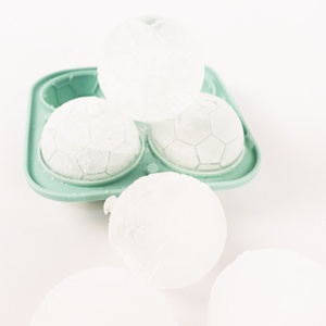 แม่พิมพ์ซิลิโคน 3 มิติ รูปทรงรักบี้ อเมริกันฟุตบอล บาสเกตบอล สำหรับทำน้ำแข็งก้อน ถาดทำน้ำแข็งทรงกลม ใช้งานง่าย สำหรับวิสกี้ ค็อกเทล น้ำผลไม้ - Product Image 4