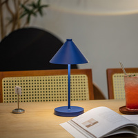 Lampe de table LED moderne sans fil portable et rechargeable par USB Lampe de table de restaurant Lampe de bureau de chevet Lampe de table d'extérieur pour bar d'hôtel et de lecture
