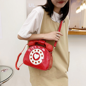 Vente en gros Sacs à main en forme de téléphone en bandoulière pour femmes Porte-monnaie créatif pour filles mignonnes - Product Image 3