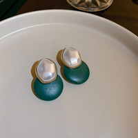 En gros 925 Argent Aiguille Irrégulière Perle Cercle Boucles D'oreilles Coréen Bijoux De Mode Vintage Vert En Cuir Boucles D'oreilles