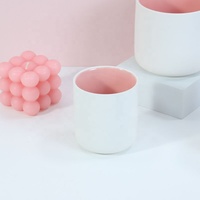 YBH gros conteneur de bougie en céramique pots de bougie vides de luxe pour décor de noël récipients de bougie en porcelaine avec couvercle