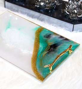 ถาดเรซิ่นตกแต่งด้วยดีไซน์ทันสมัยหรูหรา เนื้อสัมผัสเรียบเนียน ทนทานยาวนาน เหมาะสำหรับใช้ในบ้านและห้องครัว - Product Image 6