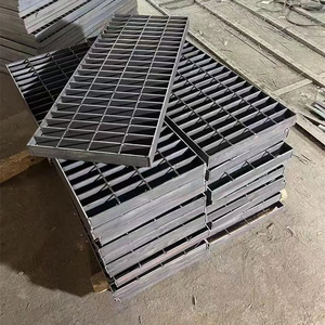 Caillebotis en acier galvanisé plongé à chaud <span class=keywords><strong>30x30</strong></span>, pont en carbone, sécurité soudés, drain de route, caillebotis en acier pour passerelle - Product Image 3