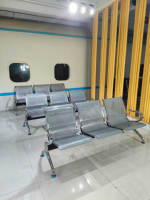 Design moderne 3 places et 5 places Chaises d'invité pour réception de bureau Bras en métal pour l'école, l'aéroport, la banque, l'hôpital, les salles d'attente d'affaires