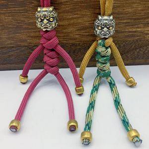 Pulsera de Cobre Puro con Cuentas y Colgante de Cuchillo Militar de Latón, Accesorio para Teléfono Móvil Pixiu - Fidget Spinners Metálicos Hechos a Mano - Product Image 3
