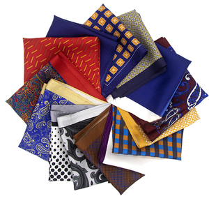 Pañuelos de Bolsillo Florales de Moda para Hombre, Pañuelos de Seda Suave de Secado Rápido para las Cuatro Estaciones, Accesorios para Trajes, Bodas y Negocios - Product Image 1