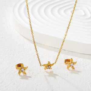 Pendentif étoile de mer, chaîne de clavicule, boucles d'oreilles et collier en acier inoxydable, ensemble de bijoux cadeau, design de vie marine à la mode - Product Image 3