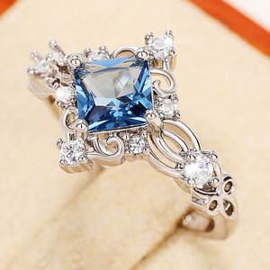 Anello Elegante con Design a Rombi Blu per Donne - Product Image 3