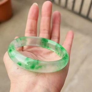 2026 New Ice Màu Xanh Lá Cây Bất Ngọc Bangles Vòng Đeo Tay Cho Phụ Nữ Sang Trọng Của Mẹ Món Quà Ngày Hoàng Gia Nữ Myanmar Phụ Nữ <span class=keywords><strong>Bangle</strong></span> Vòng Đeo Tay - Product Image 3