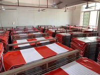 Bandes et feuille de PVC de bande d'autocollant de vinyle rouge et blanc réfléchissant micro prismatique pour le matériel de bannière