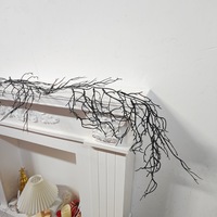 Branches séchées noires d'Halloween Vignes Plantes artificielles Branches d'arbres Décoration de plafond d'intérieur Branches sèches d'arbres artificiels