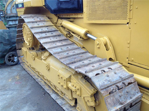 รถดันดิน Caterpillar D4H สภาพดี มือสอง CAT D4H มินิบูลโดเซอร์ มีสินค้าในสต็อก - Product Image 5