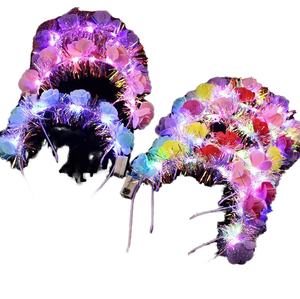 Venta al por mayor nuevo diseño LED flor diadema luminosa <span class=keywords><strong>guirnalda</strong></span> pelo aro juguetes para niños pequeños regalos Venta caliente para la graduación - Product Image 1