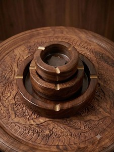 Cendrier rond en bois de bonne qualité, portable, pour le salon, le balcon, le bureau et les voyages, disponible au meilleur prix - Product Image 3