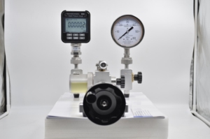 Pompe de calibrage hydraulique portable haute pression 700 bar <span class=keywords><strong>Comparateur</strong></span> - Product Image 2