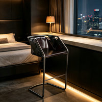 Tabouret de bar en cuir commercial avec base en métal, design moderne, écologique et durable, chaises de bar hautes pour restaurants et bars