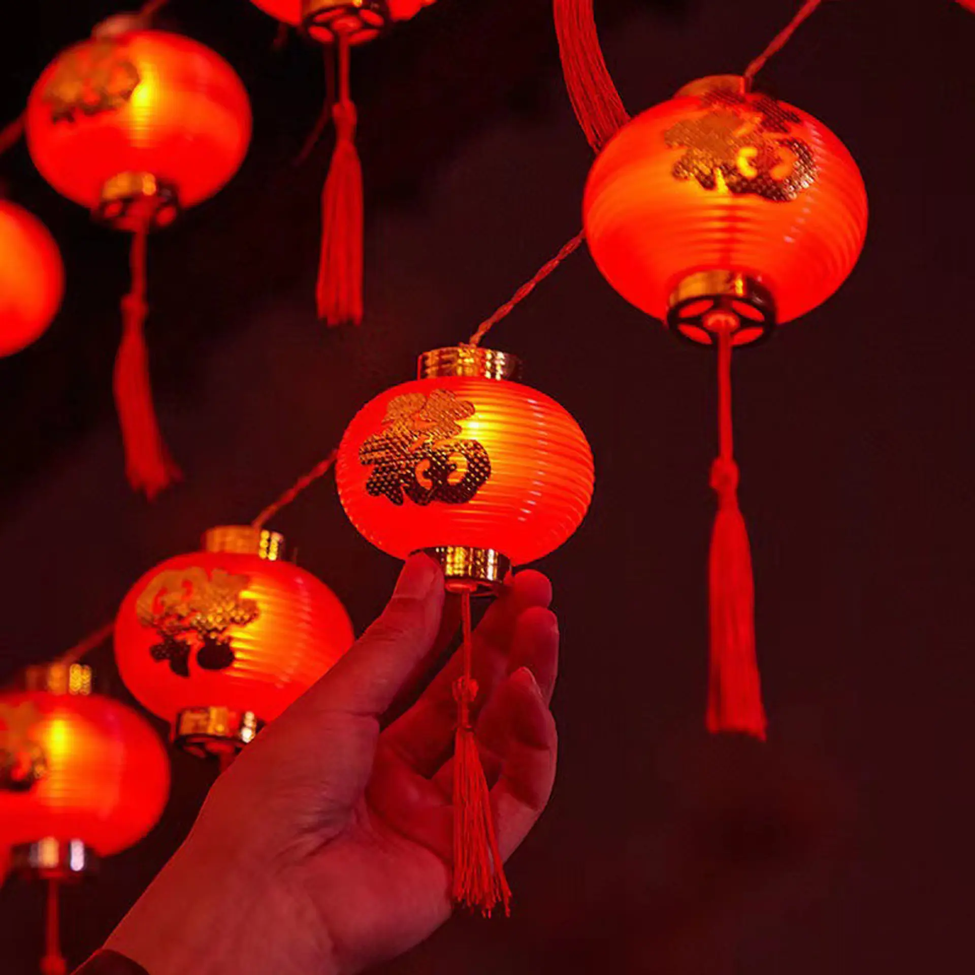Yeni yıl noel dekorasyon sanat Hollow LED kırmızı fener bakır tel masa cam işık tatil aydınlatma
