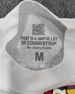 T-Shirt da Uomo Y2K di Alta Qualità 100% Cotone, Streetwear Oversize con Stampa 'THAT'S AWFUL LOT COUGH SYRUP' - Product Image 6
