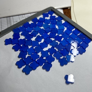 <span class=keywords><strong>Pietra</strong></span> Naturale <span class=keywords><strong>Agata</strong></span> Blu Scuro a Forma di Quadrifoglio 13x13x2mm HQ GEMS - Product Image 3