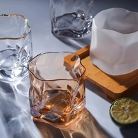 Verre à shot torsadé carré irrégulier transparent de 200 ml pour vin et whisky, confortable à tenir