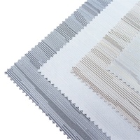 Stores roulants imperméables occultants en polyester de haute qualité Fabricant de sténopé d'installation intégré horizontal Fabriqué pour la plaine