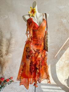 Robe midi vintage bohème à imprimé floral, asymétrique, à taille haute, à bretelles spaghetti, avec bordure à volants, col en V, en tissu de mousseline - Product Image 5