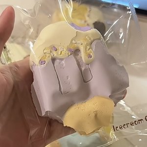 ของเล่นไอศกรีมซิลิโคนเสมือนจริงขายดีที่สุด ของขวัญสำหรับคนอารมณ์เสีย ทำจากซิลิโคนเกรดอาหาร ของเล่นบีบเลียนแบบอาหาร - Product Image 2