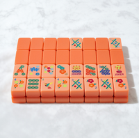 Jeu de Mahjong américain en acrylique corail, 160 tuiles avec motifs floraux et Joker vibrants, conception à quatre couches pour la maison ou les voyages